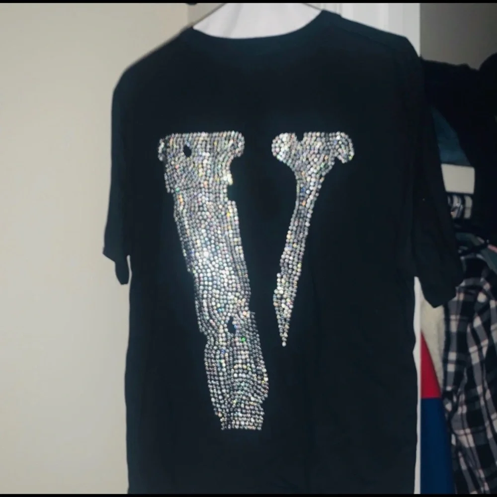 Vlone Rhineston - Picture 4 of 7